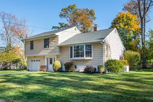 3 Beechwood Dr, Roxbury Township, NJ 07876 - Photo 1