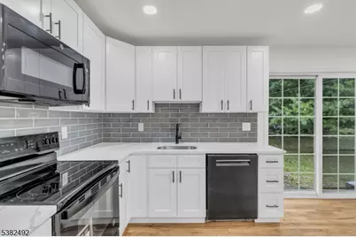 55 Orchard Dr, Vernon, NJ 07462 - Photo 7