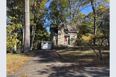 211 Washington St, Franklin Lakes, NJ 07417 - Photo 15