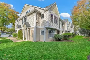 25 Mayer Dr, Clifton, NJ 07012 - Photo 33