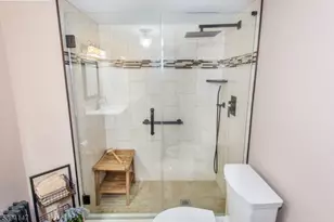 16 Sussex Rd, Clifton, NJ 07012 - Photo 11