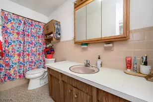 1037 Hamilton St, Franklin Township, NJ 08873 - Photo 19