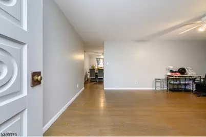 1037 Hamilton St, Franklin Township, NJ 08873 - Photo 3