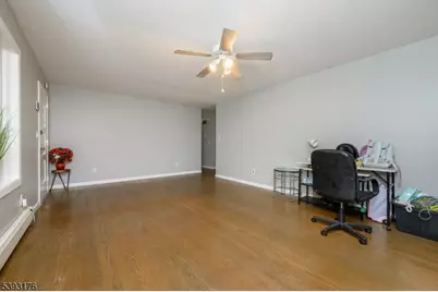 1037 Hamilton St, Franklin Township, NJ 08873 - Photo 5