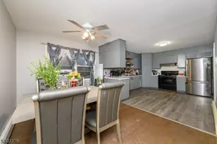 1037 Hamilton St, Franklin Township, NJ 08873 - Photo 7