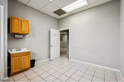 99 Berkshire Ave, Paterson, NJ 07502 - Photo 9