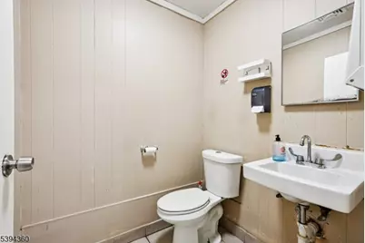 99 Berkshire Ave, Paterson, NJ 07502 - Photo 15