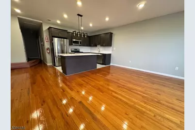 61 N Grove St, East Orange, NJ 07017 - Photo 11