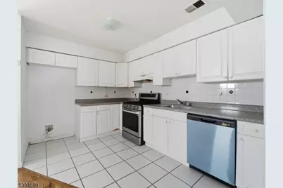 55 Lincoln Ave, Newark, NJ 07104 - Photo 11