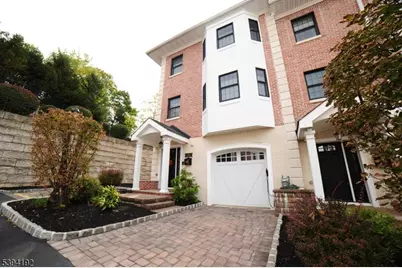 4 Central Ave Unit #E, Caldwell, NJ 07006 - Photo 1