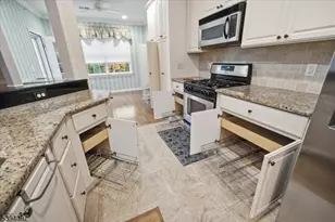 89 Ridgeview Ln, Mount Arlington, NJ 07856 - Photo 17