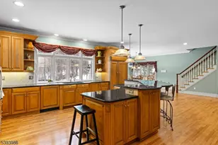 7 Timber Ridge Rd, Mendham Township, NJ 07931 - Photo 9