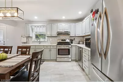 15 E Pierrepont Ave, Rutherford, NJ 07070 - Photo 13