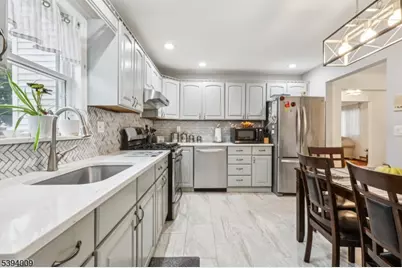 15 E Pierrepont Ave, Rutherford, NJ 07070 - Photo 15