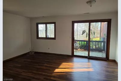 8 Steamboat Dr #11, Vernon, NJ 07462 - Photo 5