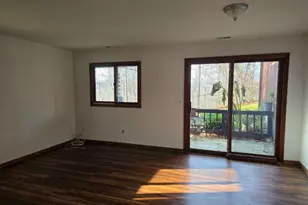 8 Steamboat Dr, Vernon, NJ 07462 - Photo 5