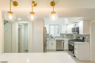 69 W Hanover Ave, Morris Plains, NJ 07950 - Photo 19