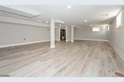 8 Gregory Rd, Springfield, NJ 07081 - Photo 21