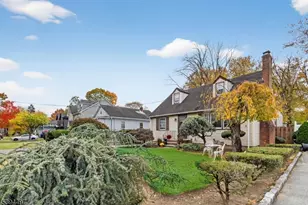 352 Myrtle Ave, Scotch Plains Township, NJ 07076 - Photo 5