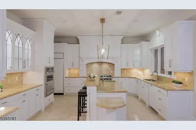 115 Old Somerset Rd, Watchung, NJ 07069 - Photo 15