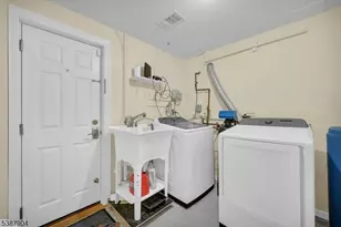 30 Shrewsbury Dr, Livingston, NJ 07039 - Photo 21