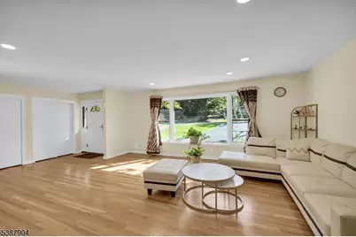 30 Shrewsbury Dr, Livingston, NJ 07039 - Photo 5