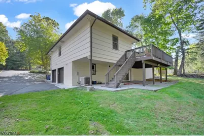 30 Shrewsbury Dr, Livingston, NJ 07039 - Photo 33