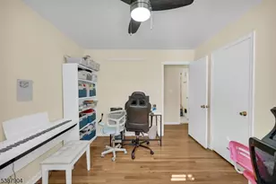 30 Shrewsbury Dr, Livingston, NJ 07039 - Photo 17