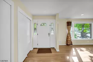 30 Shrewsbury Dr, Livingston, NJ 07039 - Photo 3