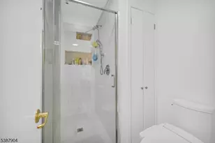 30 Shrewsbury Dr, Livingston, NJ 07039 - Photo 11