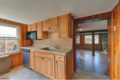 332 Elmira Trl, Hopatcong, NJ 07843 - Photo 11