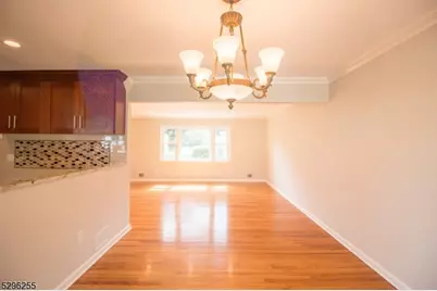 2 Kemp Dr, Springfield, NJ 07081 - Photo 7