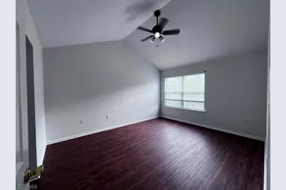 128 Constitution Way, Bernards Township, NJ 07920 - Photo 9