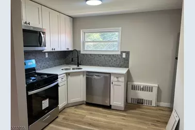 49B Garfield Park, Edison, NJ 08837 - Photo 3