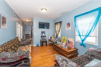 779 S 16th St, Newark, NJ 07103 - Photo 11