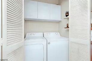 227 Arrowood Way, Bernards Township, NJ 07920 - Photo 9