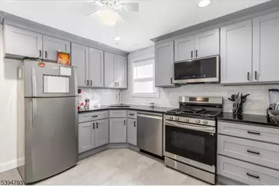 10 Devon Ter, Kearny, NJ 07032 - Photo 7