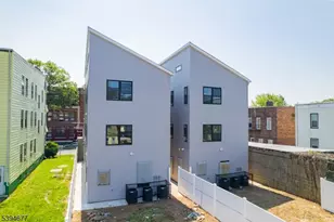 67 Wainwright St, Newark, NJ 07112 - Photo 9