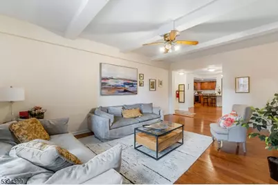 50 Glenwood Ave Unit 505, Jersey City, NJ 07306 - Photo 15