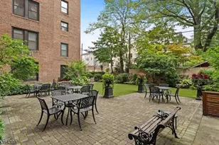 50 Glenwood Ave, Jersey City, NJ 07306 - Photo 33