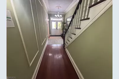 4 Perry St, Morristown, NJ 07960 - Photo 9