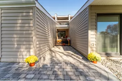 89 N Slope, Union Township, NJ 08809 - Photo 17