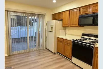 604 Bayley Ct, Bridgewater, NJ 08807 - Photo 3