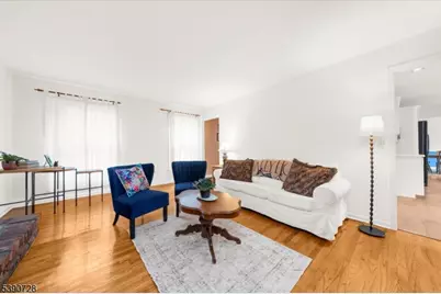 5 Westminster Dr, Clinton Township, NJ 08801 - Photo 3