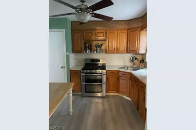 9 Donovan Ave, Carteret, NJ 07008 - Photo 7