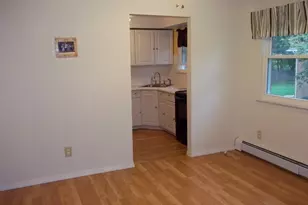 38 Deanna Dr, Hillsborough Township, NJ 08844 - Photo 9