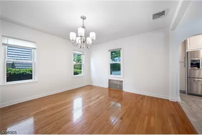 85 Barrows Ave, Rutherford, NJ 07070 - Photo 13