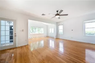 85 Barrows Ave, Rutherford, NJ 07070 - Photo 11