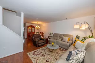 3 Martha Ct, Newark, NJ 07103 - Photo 3