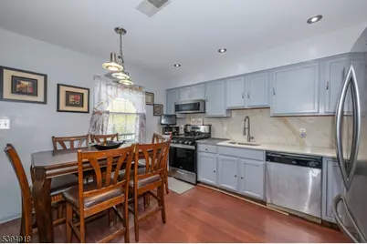 3 Martha Ct, Newark, NJ 07103 - Photo 11